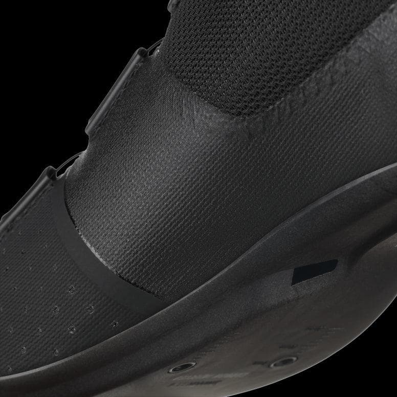 Fizik R4 Tempo Overcurve - Black - 46