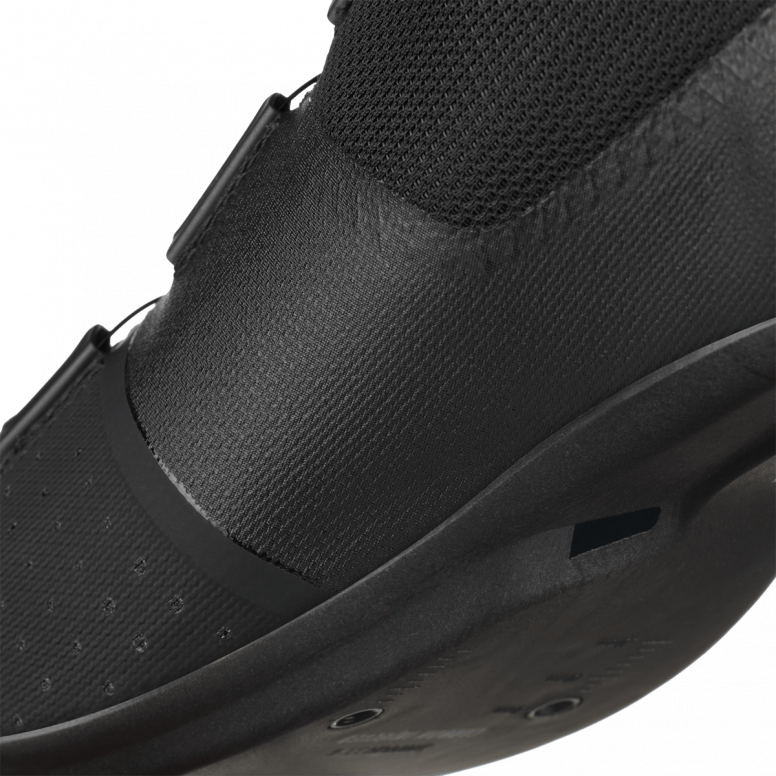 Fizik R4 Tempo Overcurve - Black - 39.5