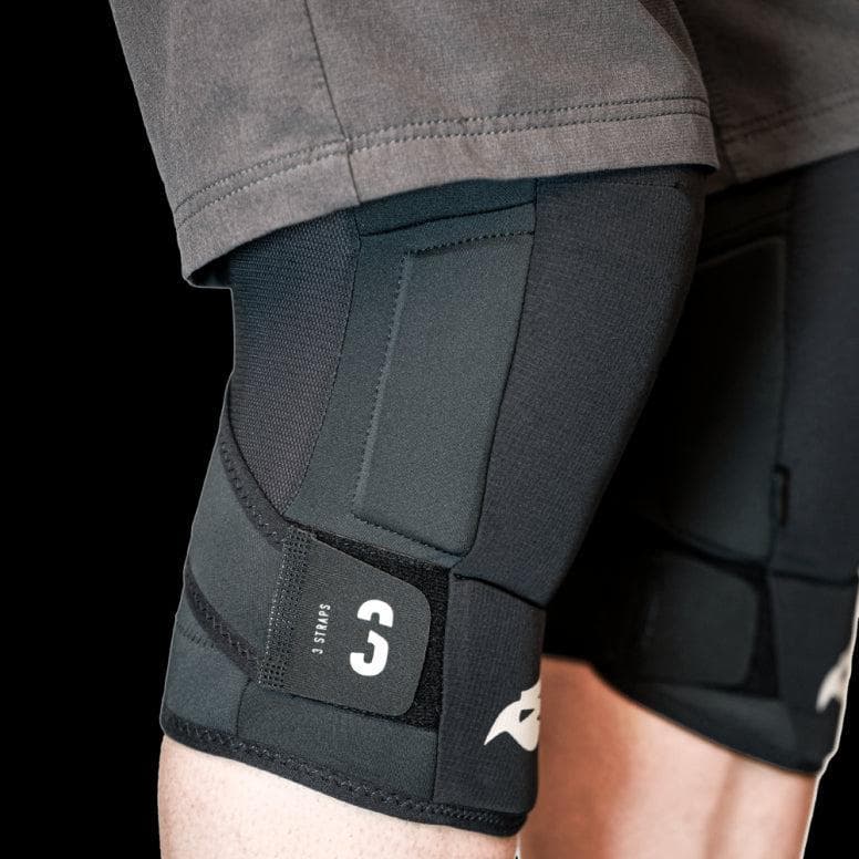 Bluegrass 3Strap Knee Pads - Black - Medium