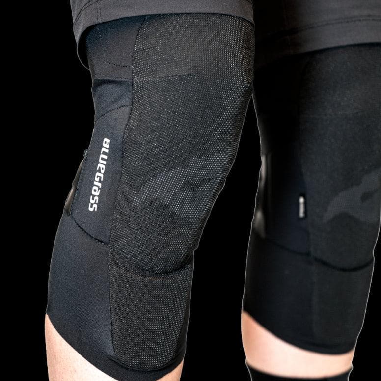 Bluegrass Aura Core Knee Pads - Black - Small