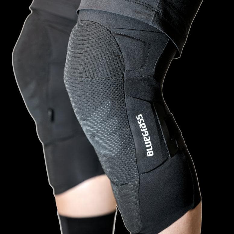 Bluegrass Aura Core Knee Pads - Black - Medium