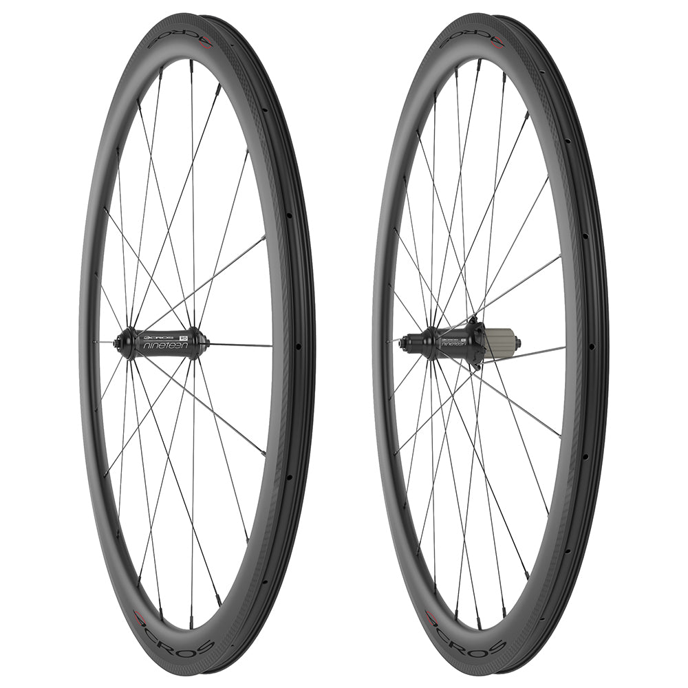 Acros Wset 28" Road Carbon 9 x 100mm 10 x 135mm QR