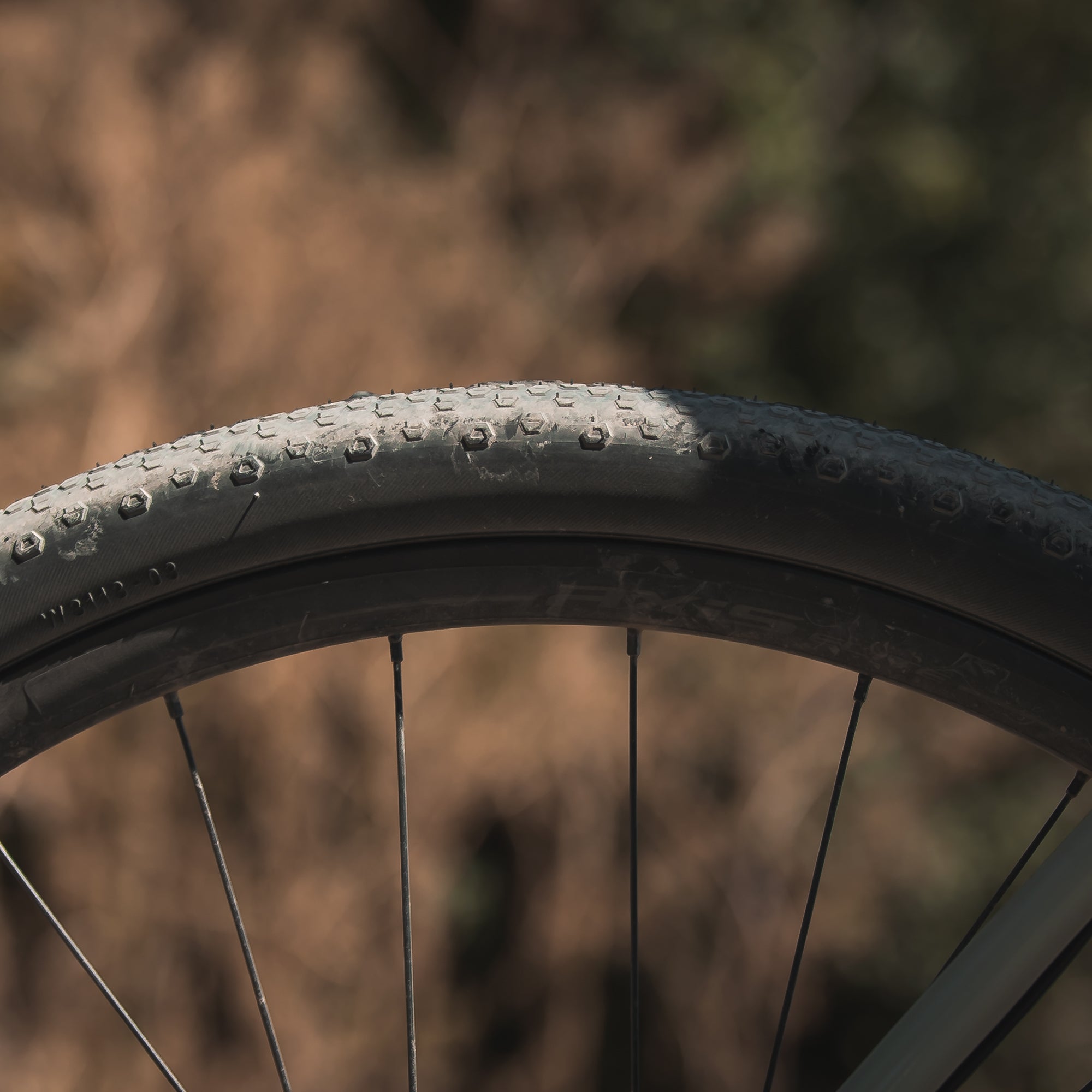 Oxford Explorer 700x38c Black Puncture Shield
