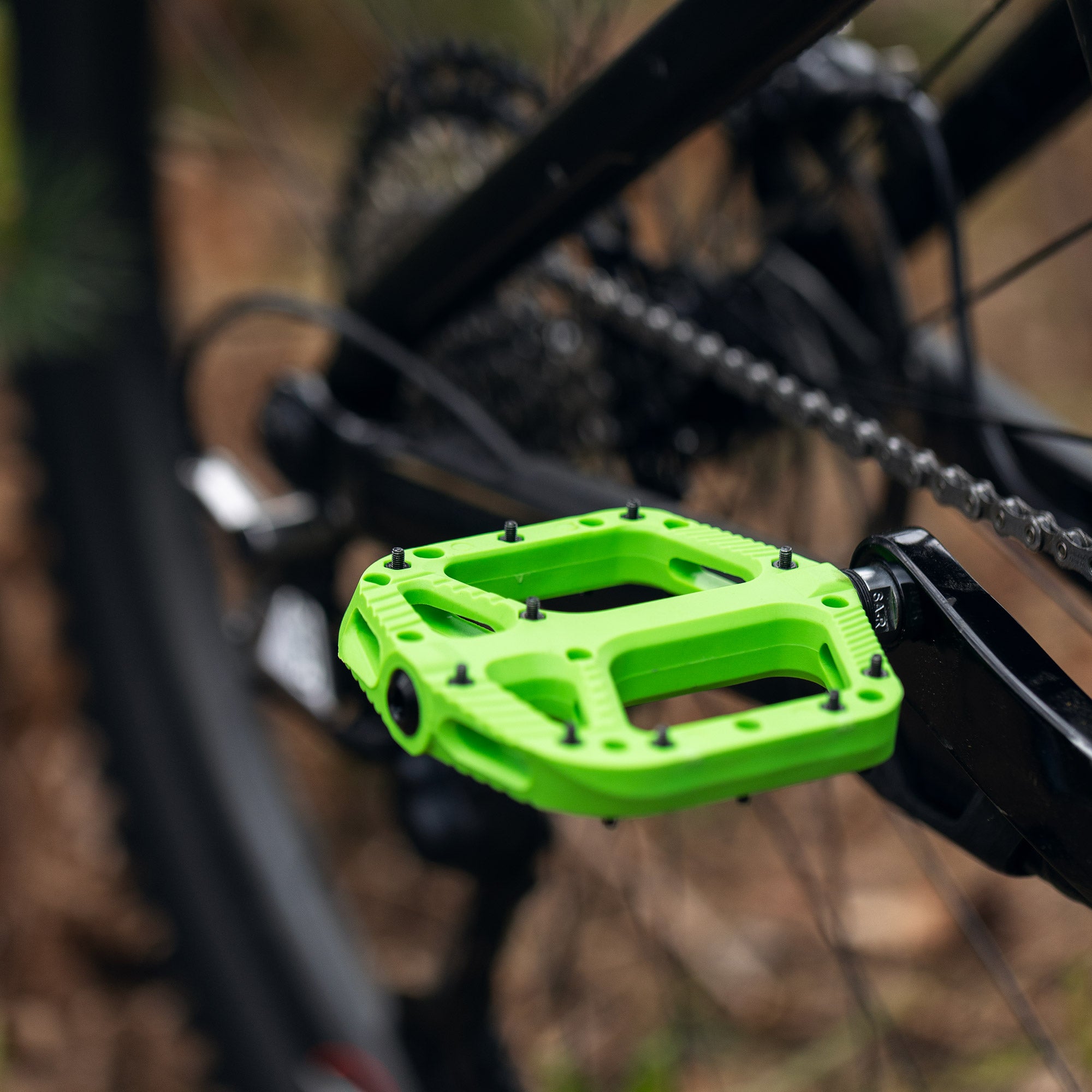 Oxford Loam 20 Nylon Flat Pedals Green