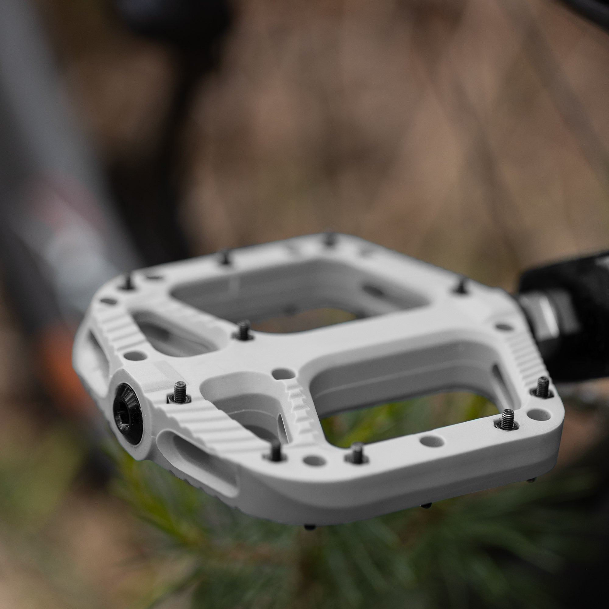 Oxford Loam 20 Nylon Flat Pedals Grey