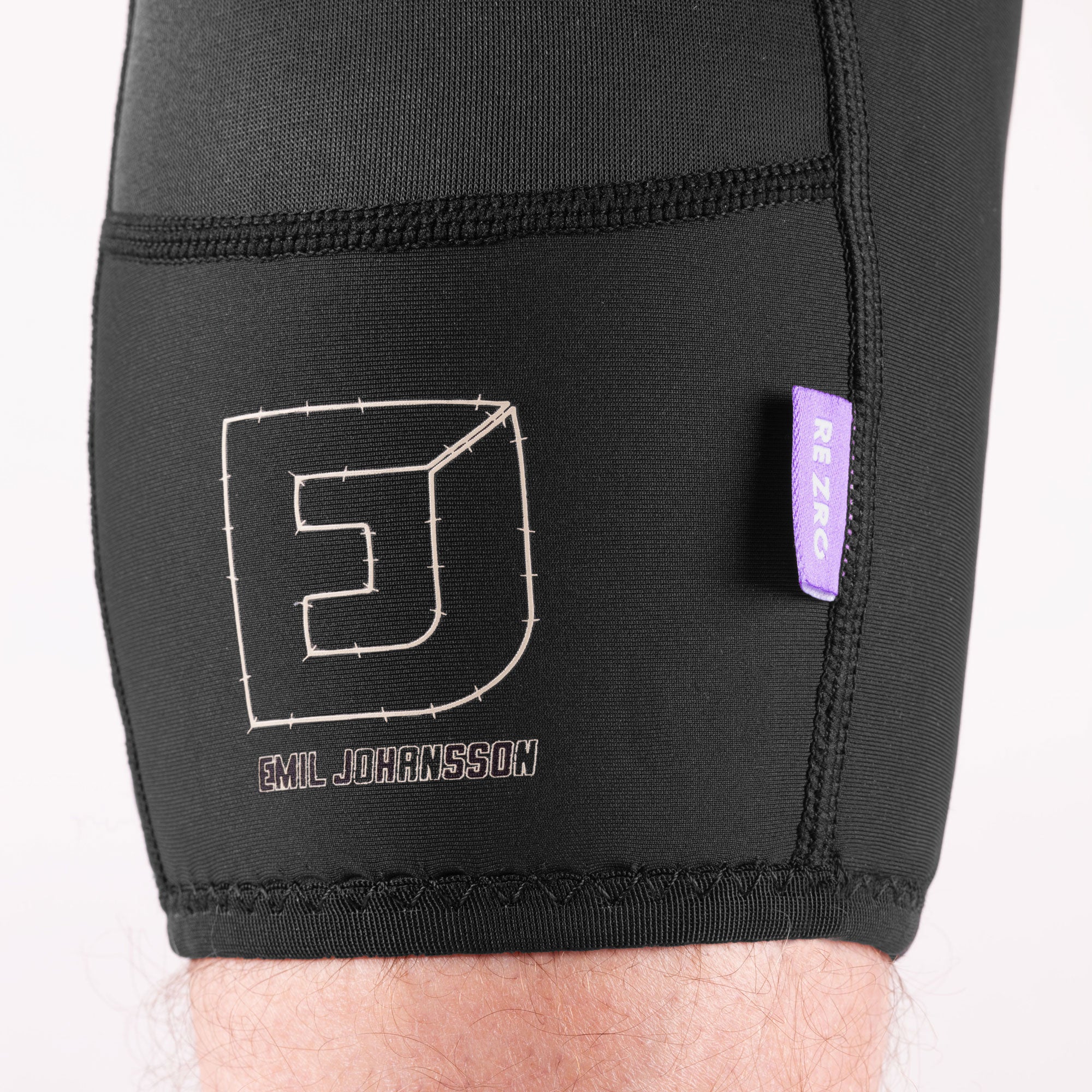 G-Form Emil Johansson Signature Knee Guard M