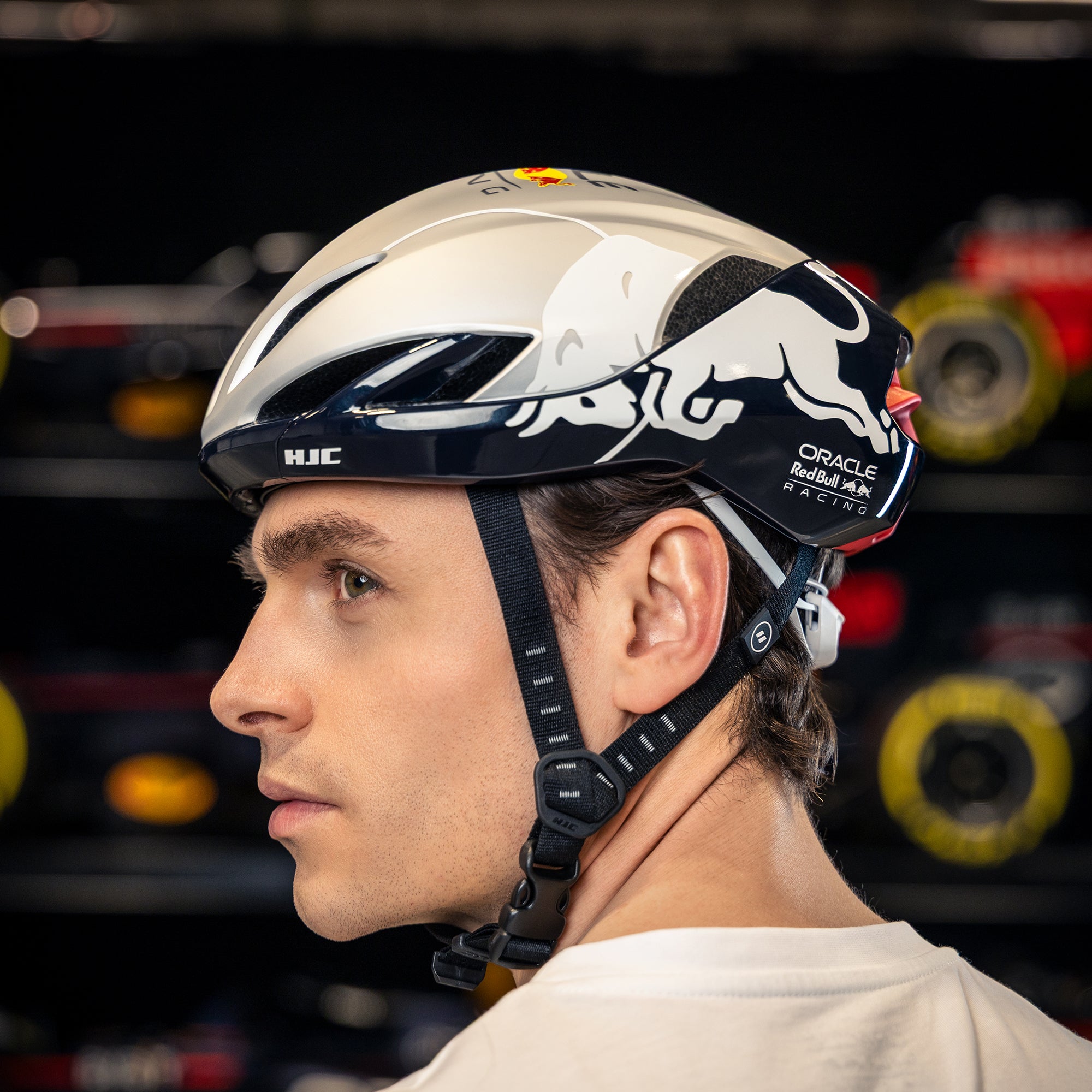 HJC Furion 3 Oracle Redbull Racing L