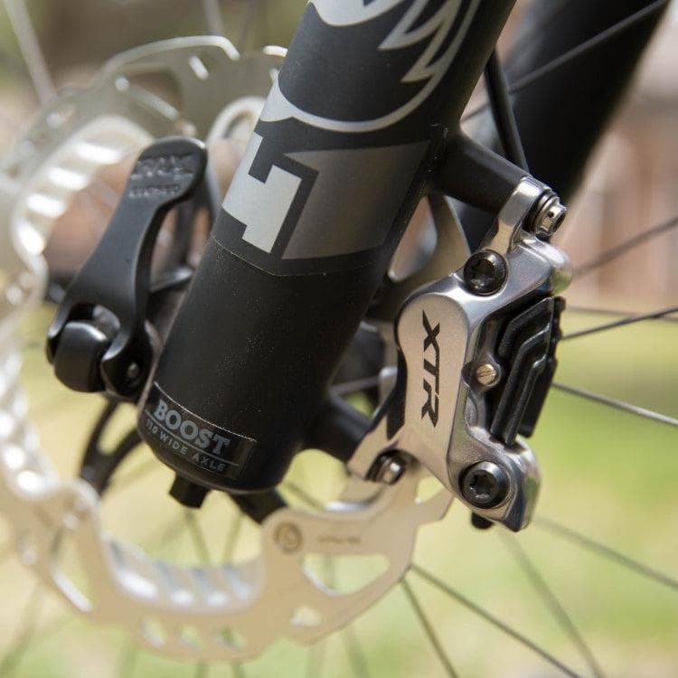 Shimano XTR BR-M9120 Pre-Bled I-Spec-EV Brake Lever & Post Mount 4