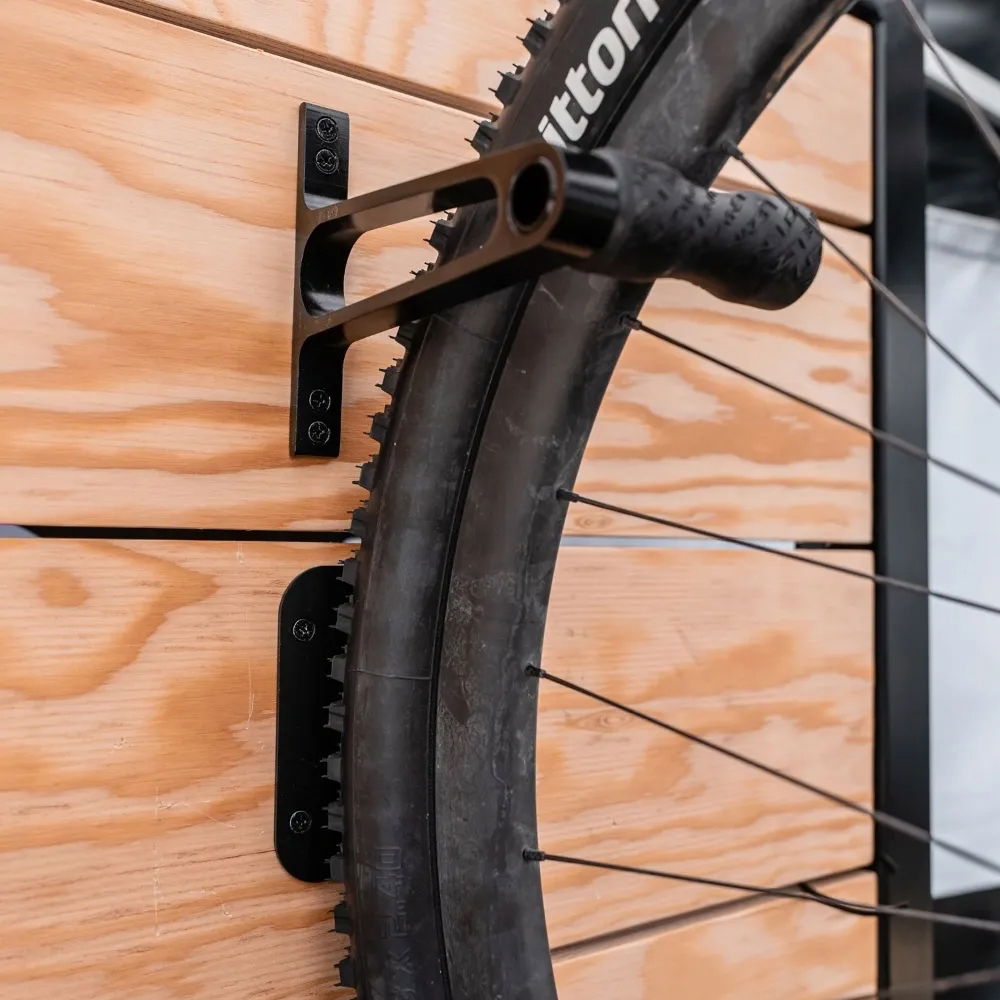 Lezyne CNC Alloy Wheel Hook  Black