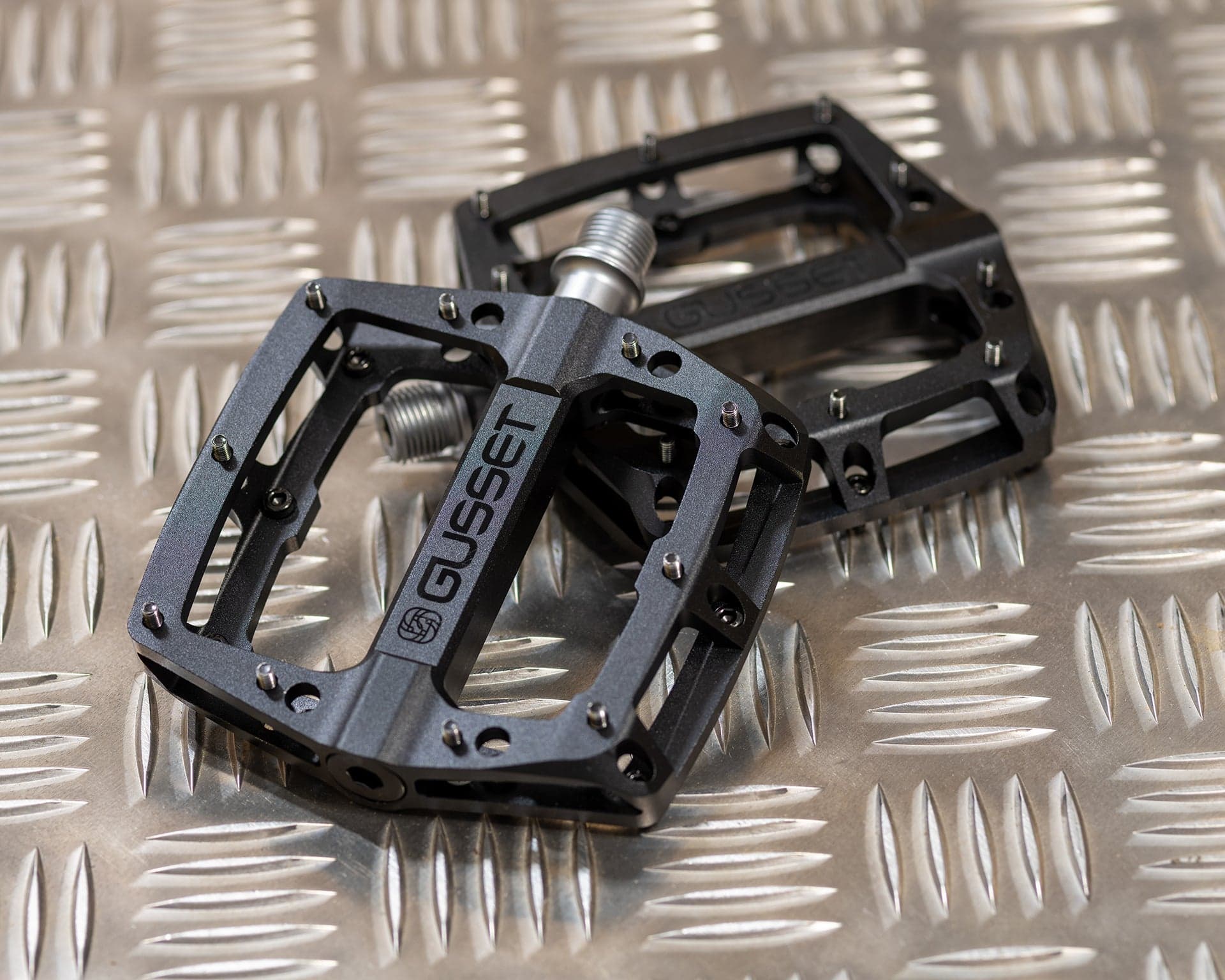 Gusset Components Slim Jim CNC Pedals Stealth Black 9/16"