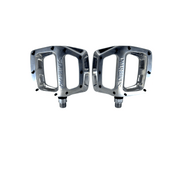DMR V12 Mountain Bike Platform Pedal - 9/16" - Silver