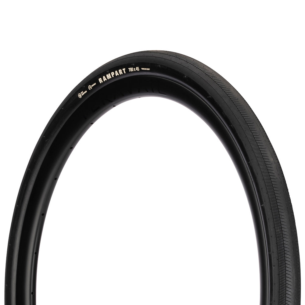 Teravail Rampart - Durable 700x45 Black