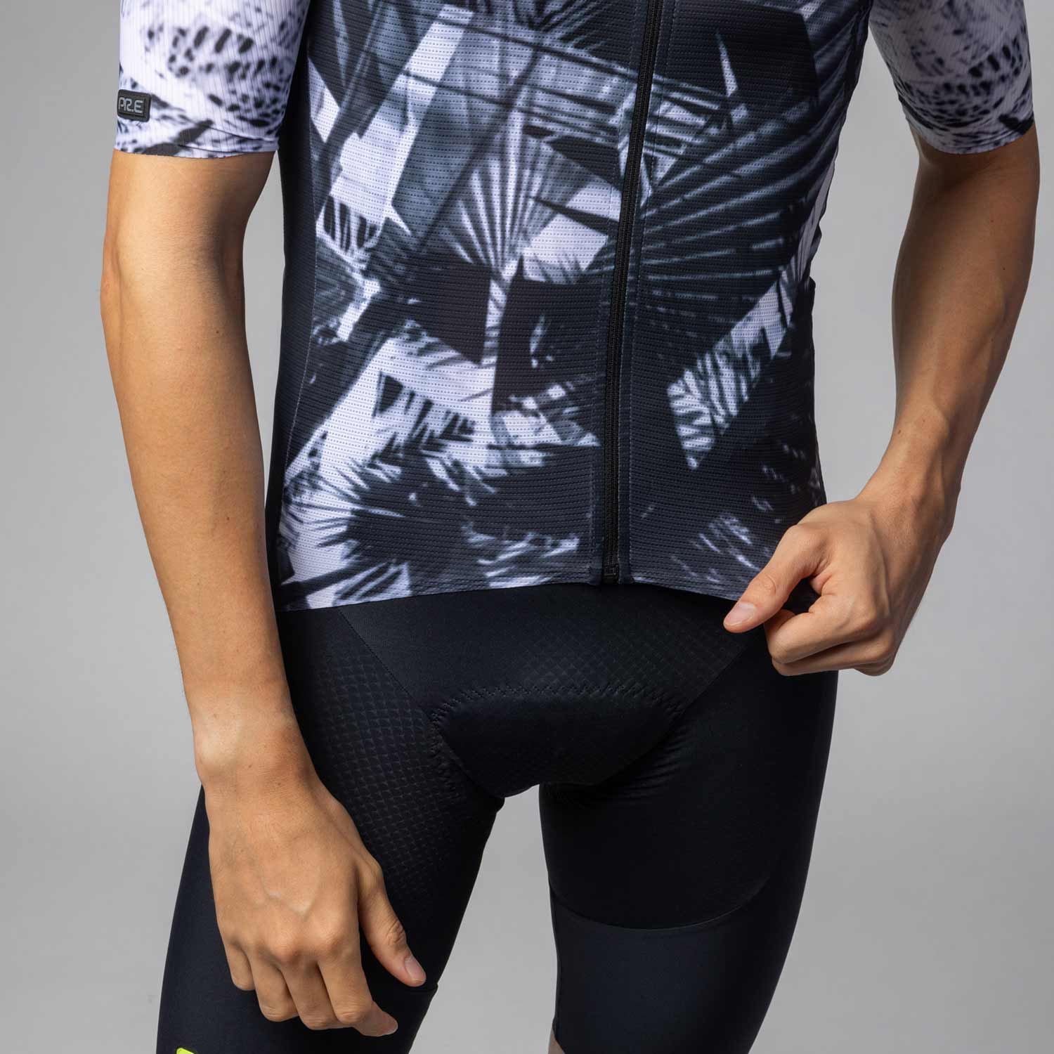 Ale Clothing Palm PR-E Short Sleeved Jersey Black L