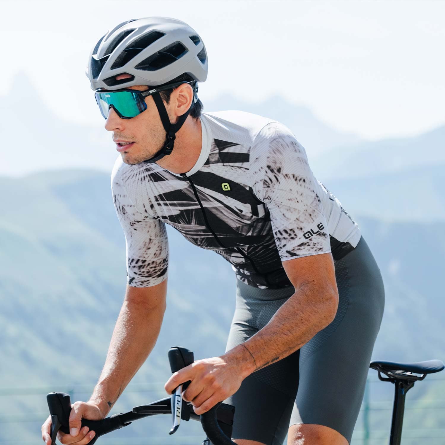 Ale Clothing Palm PR-E Short Sleeved Jersey Black L