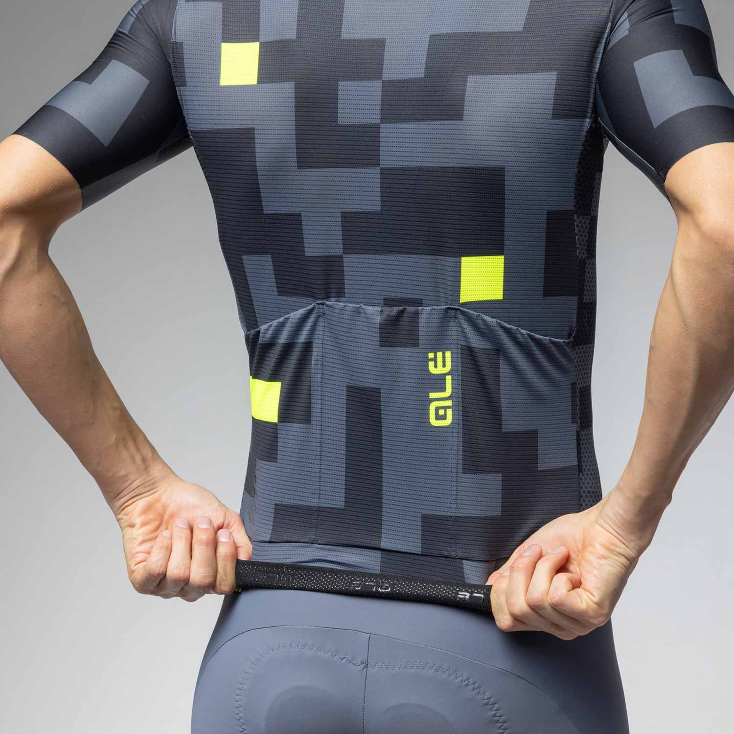 Ale Clothing Pixel Pragma Short Sleeved Jersey - S - Black Pragma