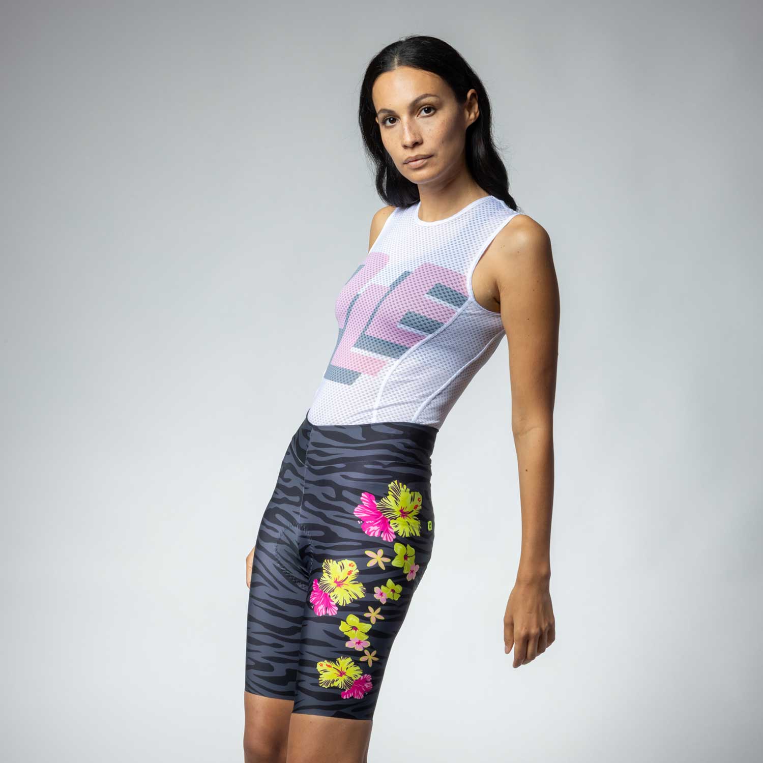 ale-clothing-sauvage-pr-e-womens-shorts-black-xs