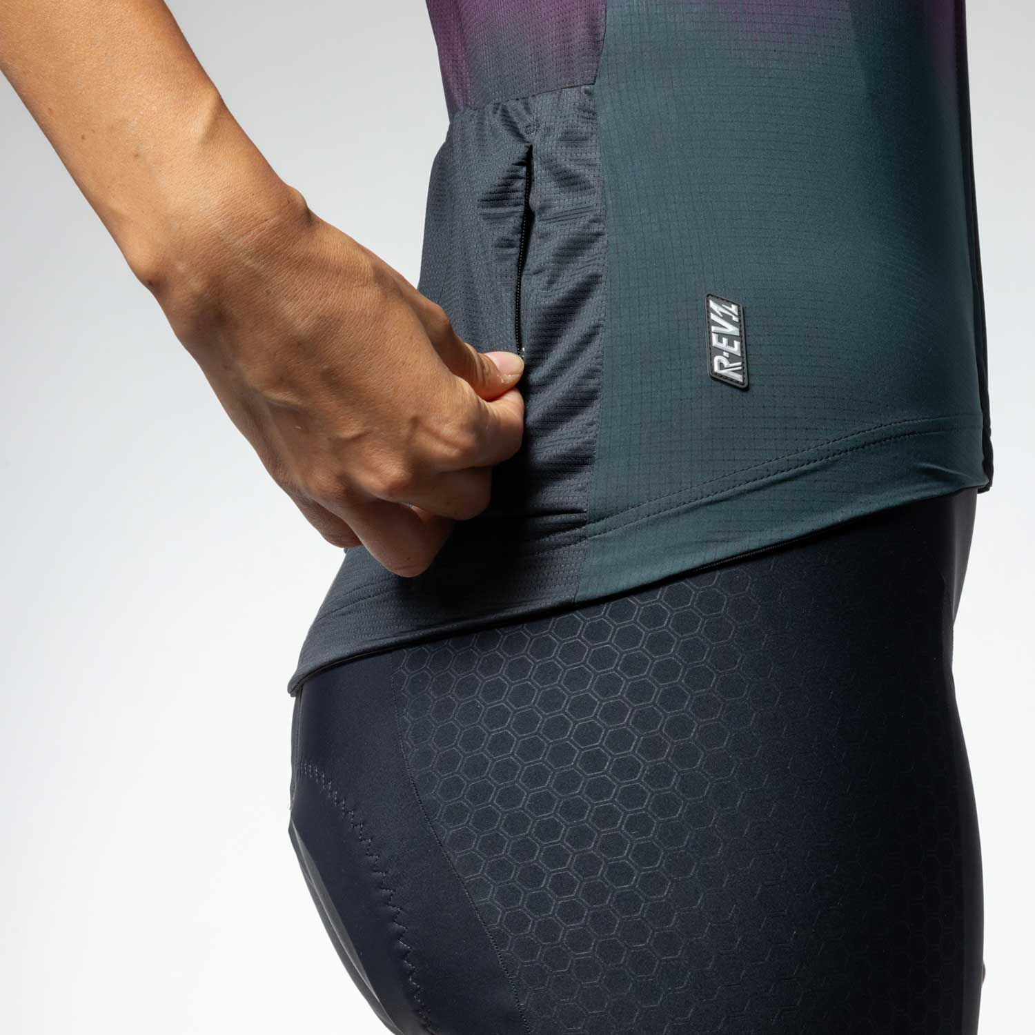 Ale Clothing Velocity 2.0 R-EV1 Womens Short Sleeved Jersey Cherry L