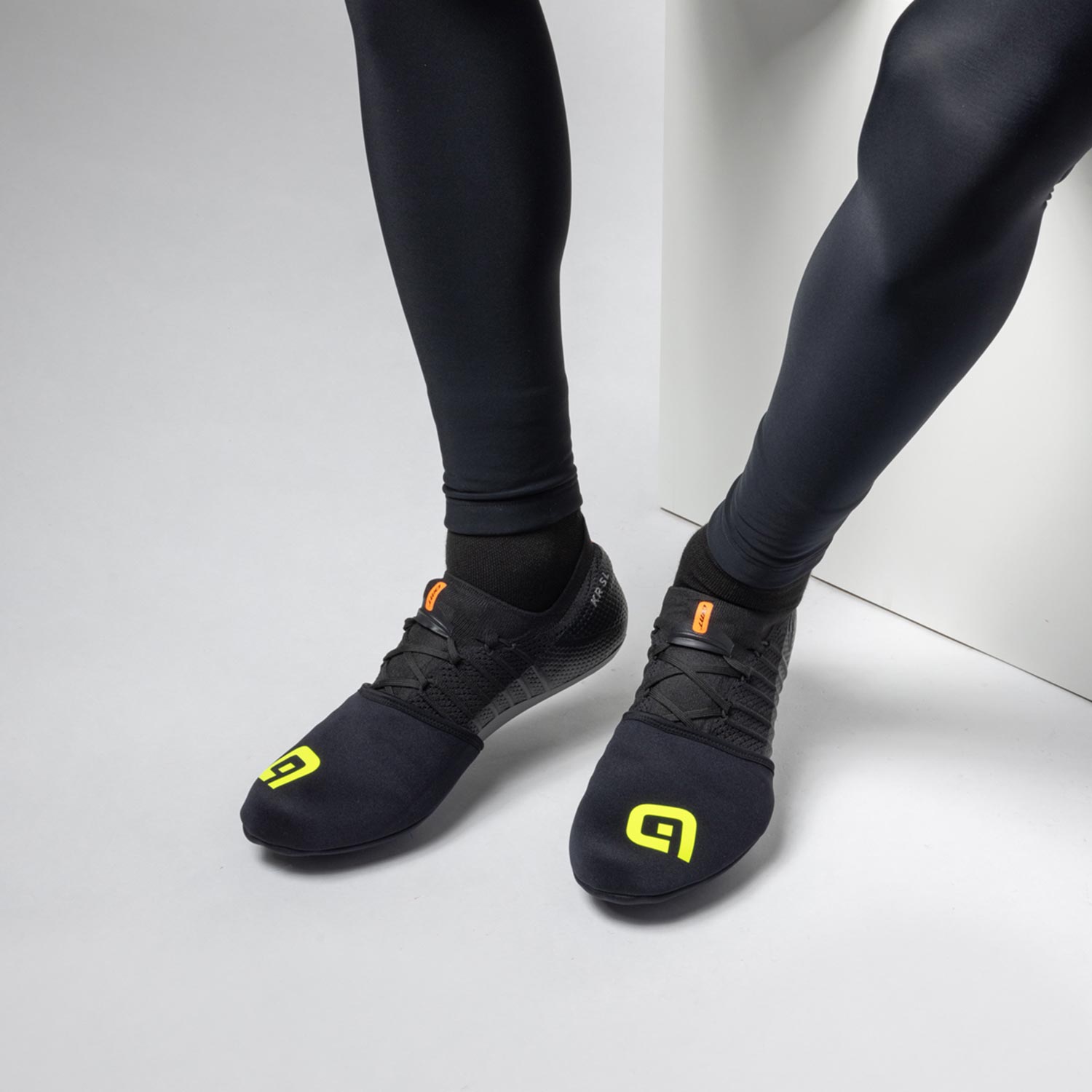 Ale Clothing Shield Toecovers Black/Yellow S