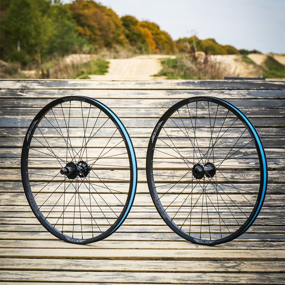 Chaos 26 DJ Wide Boy, Wide Boy non-disc BLACK hub,15x100mm, 32H, Black DB spokes Front Wheel