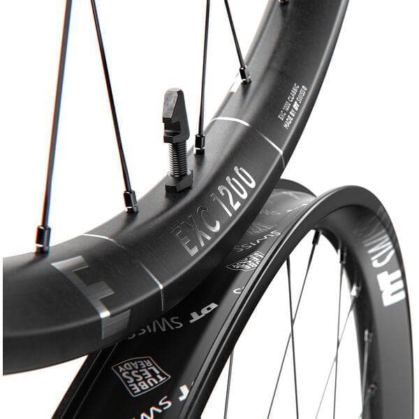 DT Swiss EXC 1200 wheel, 30 mm Carbon rim, BOOST axle, 29 inch front