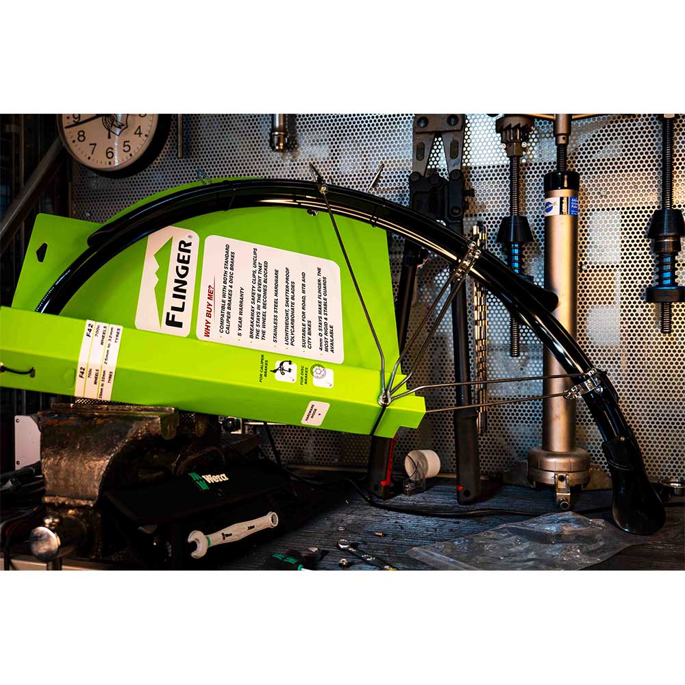 Flinger F42 Deluxe 700 x 42mm Blk Pr