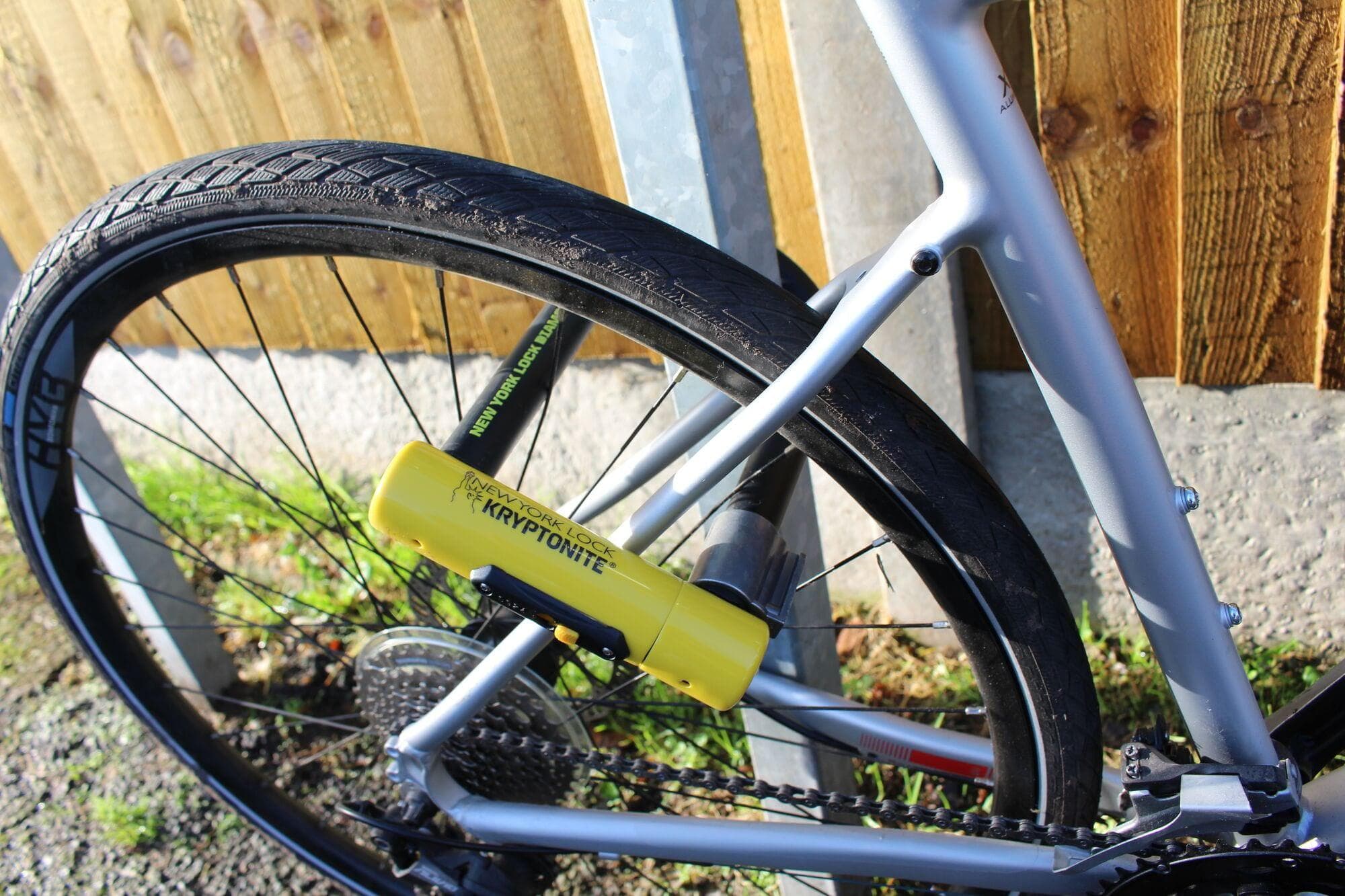 Kryptonite New York Diamond Angle Grinder Resistant U-Lock Sold Secure Diamond