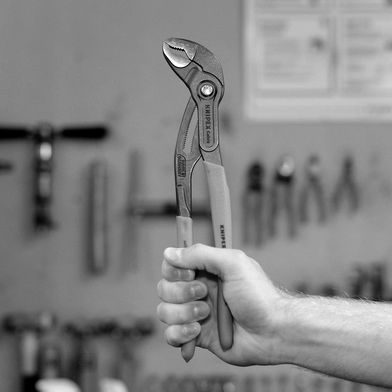 Knipex Cobra Waterpump Pliers  7"