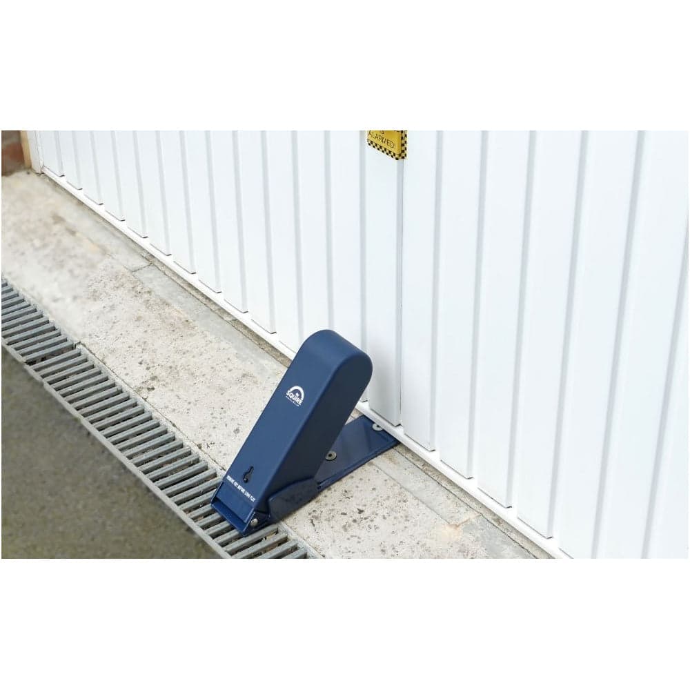 Squire Garage Defender 5 Blue