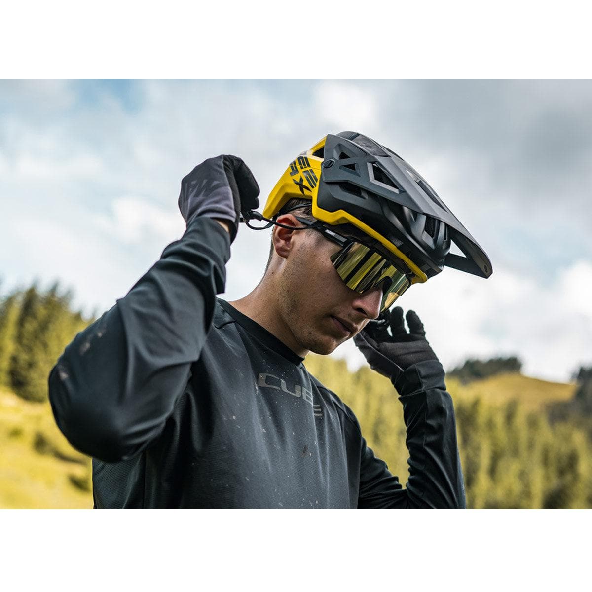 Mavic DeeMax Pro MIPS Yell/Blk Helmet L 57-61cm