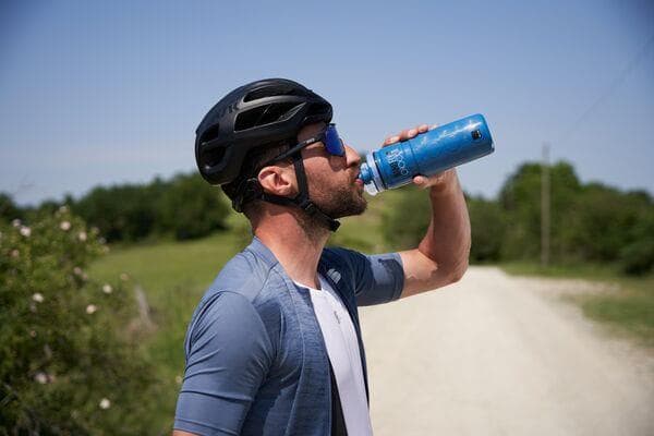 Elite Nano Fly 0-100; with MTB cap; thermal 4 hour; blue 500 ml