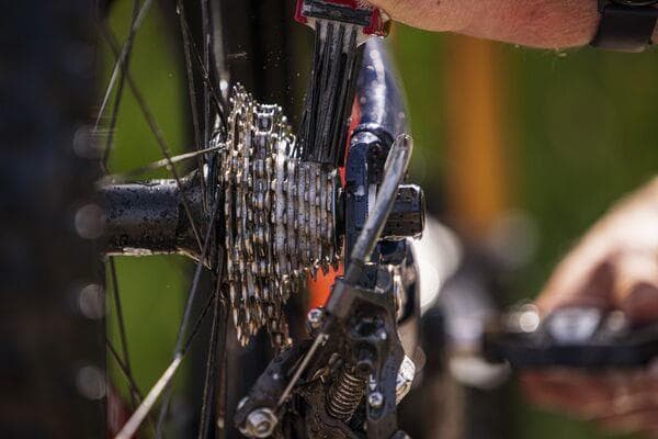 Finish Line Grunge Brush Solo