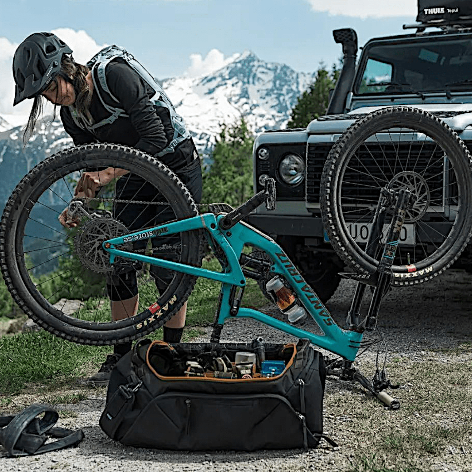 Thule RoundTrip Bike Duffel 55L - Black