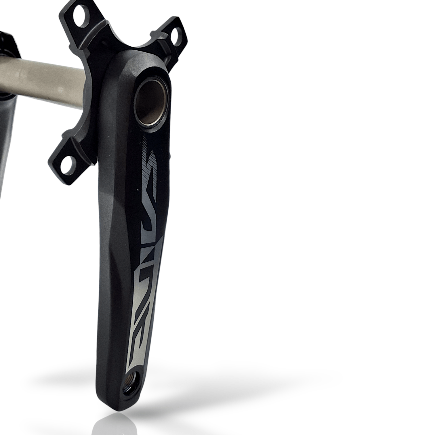 Shimano Saint FC-M825 Saint crank arms and 83 mm bottom bracket Shimano Saint FC-M825 Saint crank arms and 83 mm bottom bracket