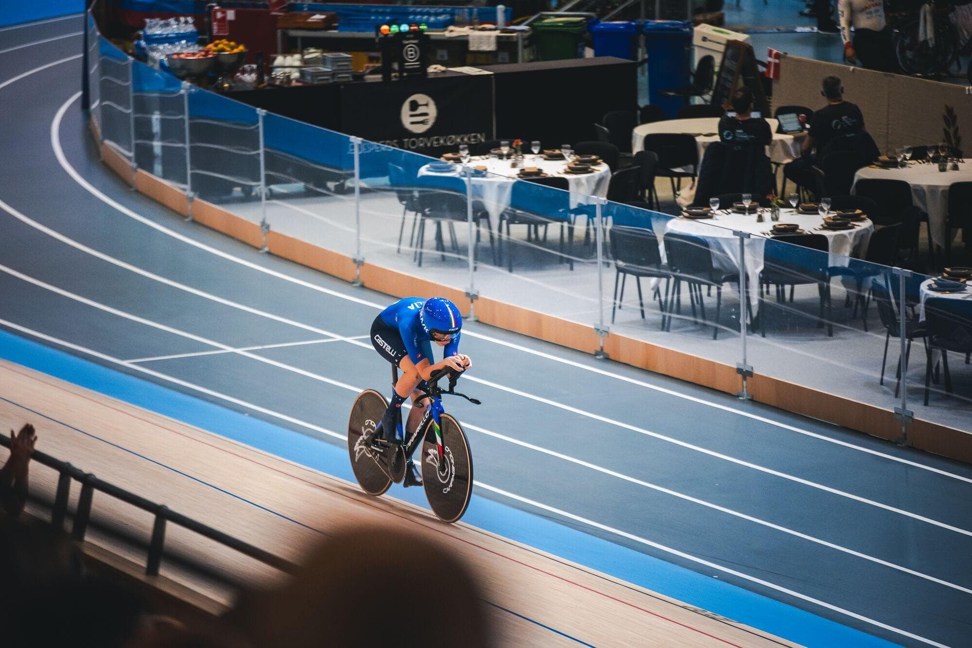 Vittoria PistaÿOroÿ23-28'' Black Tan G2.0 Folding TLR Tyre