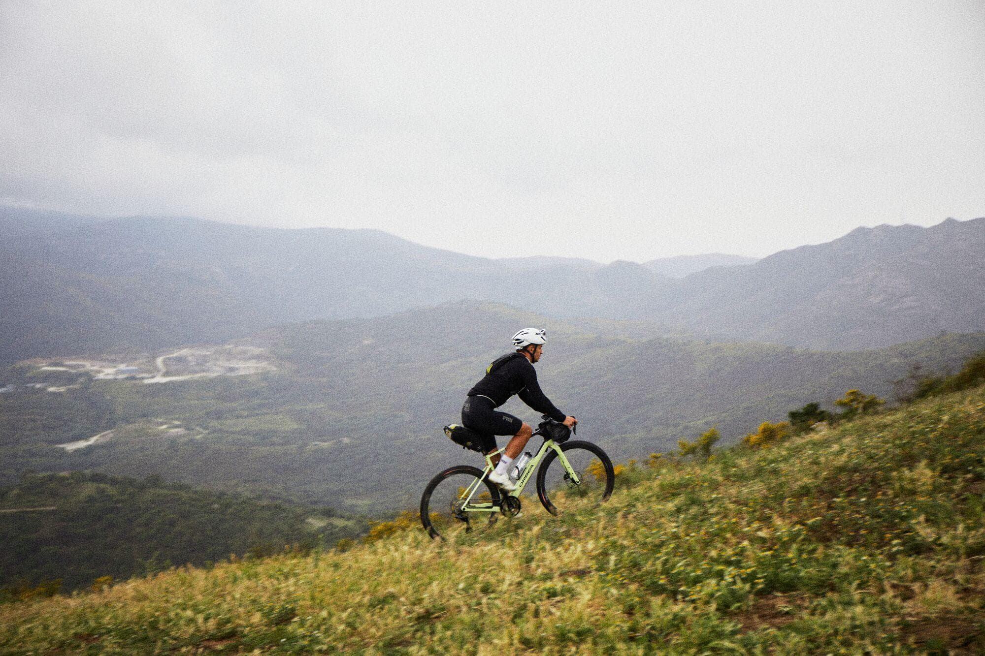 Vittoria Terreno T30 Fine Loose 700x55c Gravel Endurance Full Black G2.0 Tubeless Ready T