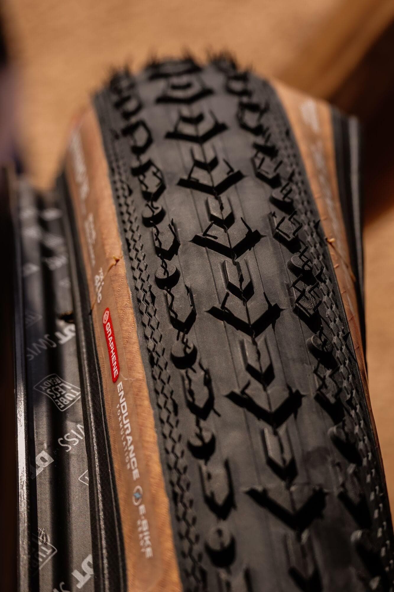 Vittoria Terreno T80 Coarse Loose 700x40c Gravel Endurance Brown G2.0 Tubeless Ready Tyre