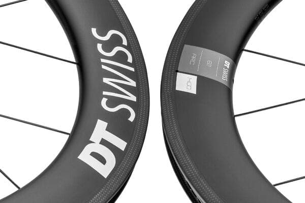 DT Swiss ARC 1400 DICUT wheel; carbon clincher 62 x 17 mm rim; rear