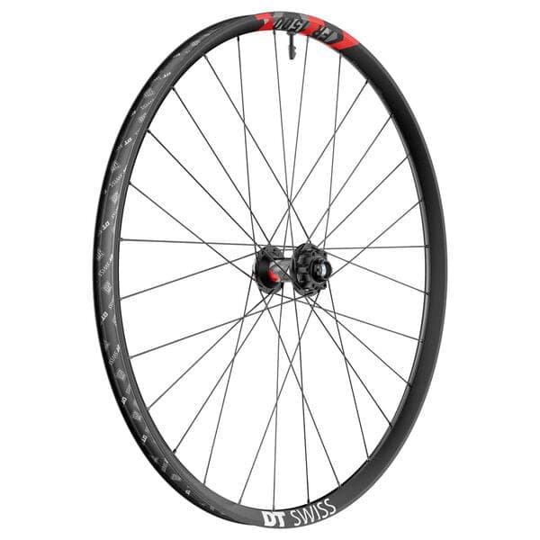 DT Swiss FR 1500 wheel; 30 mm rim; 110 x 20 mm BOOST axle; 27.5 inch front