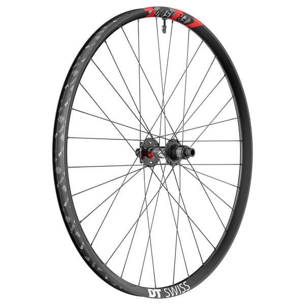 DT Swiss FR 1500 wheel; 30 mm rim; 12 x 157 mm axle; 27.5 inch rear